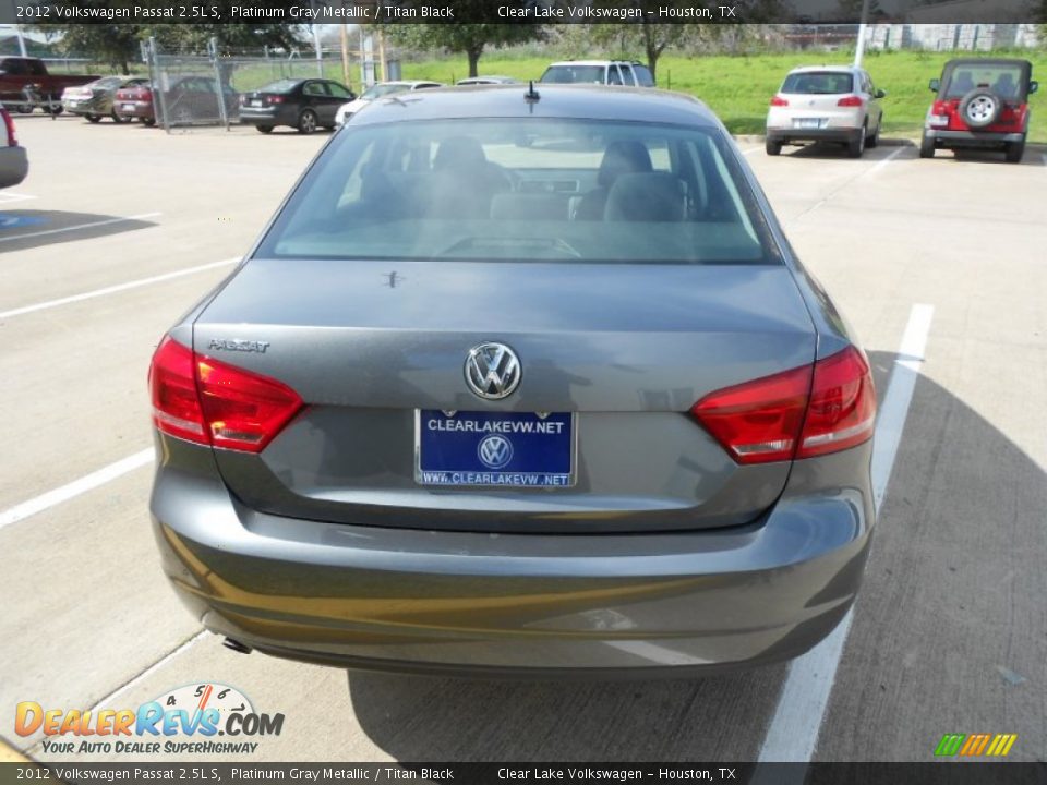 2012 Volkswagen Passat 2.5L S Platinum Gray Metallic / Titan Black Photo #6