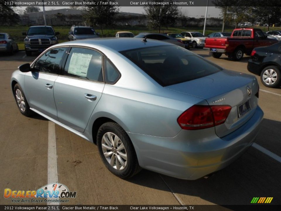 2012 Volkswagen Passat 2.5L S Glacier Blue Metallic / Titan Black Photo #5