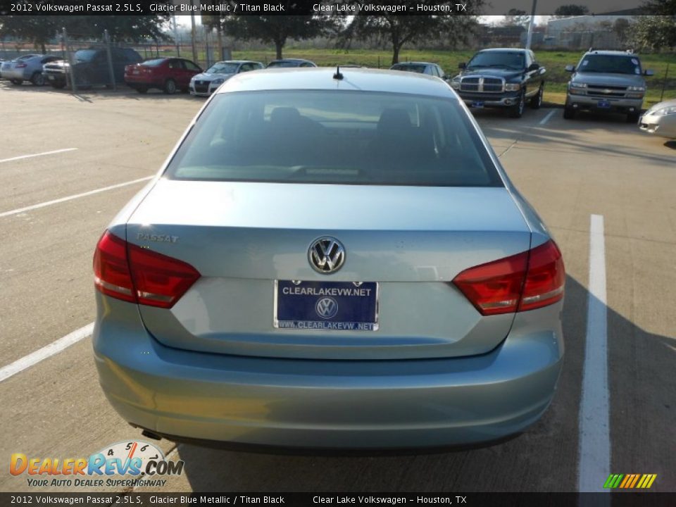 2012 Volkswagen Passat 2.5L S Glacier Blue Metallic / Titan Black Photo #6