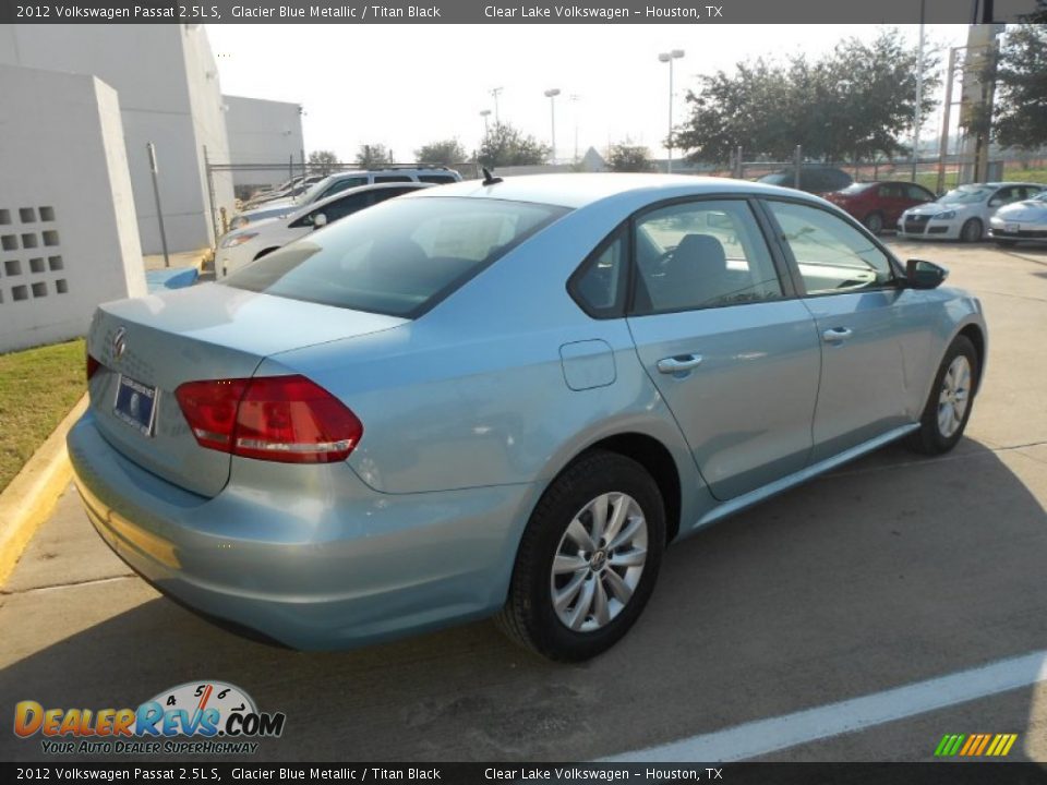 2012 Volkswagen Passat 2.5L S Glacier Blue Metallic / Titan Black Photo #7