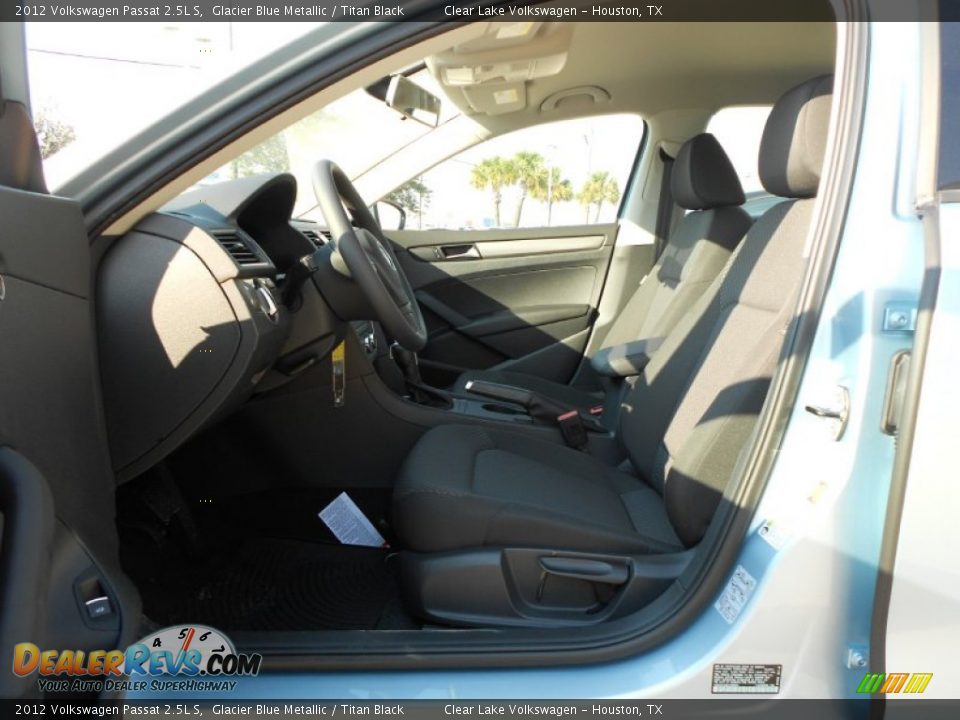 2012 Volkswagen Passat 2.5L S Glacier Blue Metallic / Titan Black Photo #10