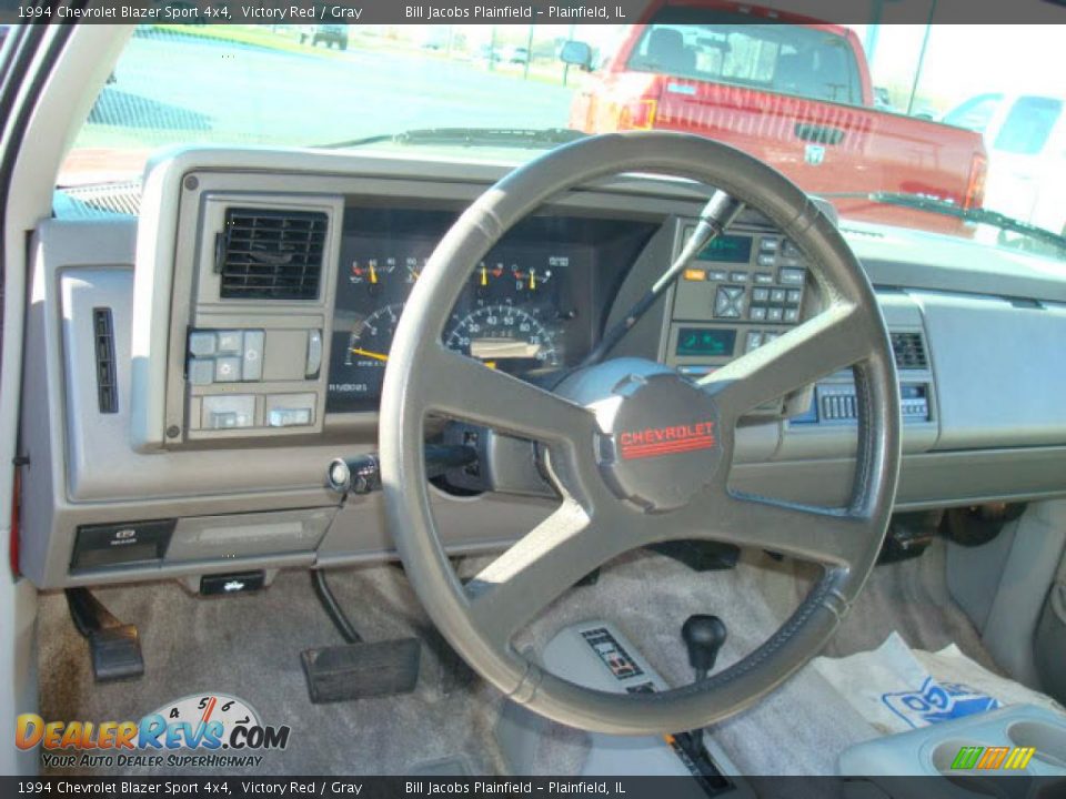 1994 Chevrolet Blazer Sport 4x4 Victory Red / Gray Photo #9