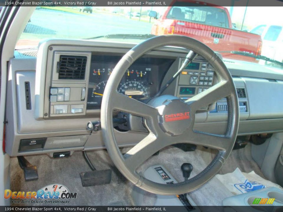 1994 Chevrolet Blazer Sport 4x4 Victory Red / Gray Photo #9