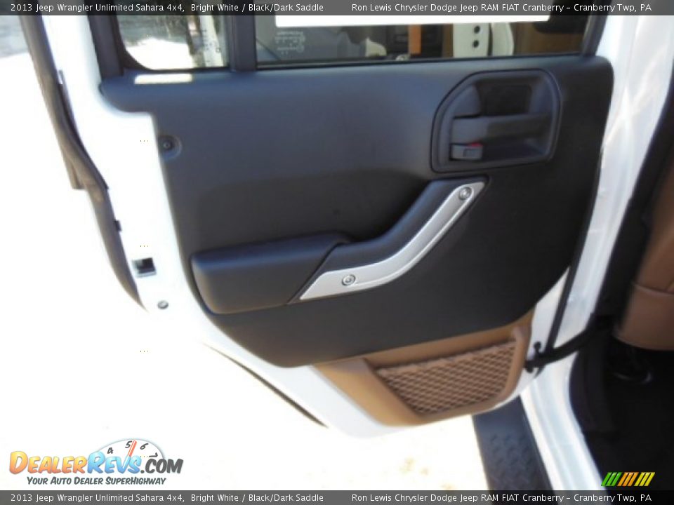 2013 Jeep Wrangler Unlimited Sahara 4x4 Bright White / Black/Dark Saddle Photo #14
