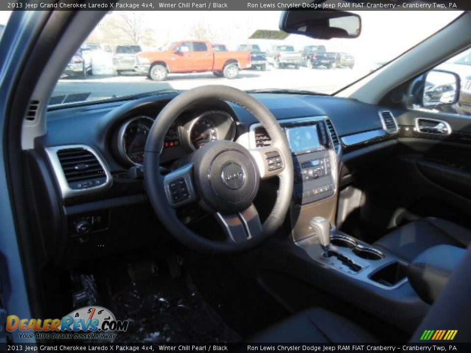 2013 Jeep Grand Cherokee Laredo X Package 4x4 Winter Chill Pearl / Black Photo #10