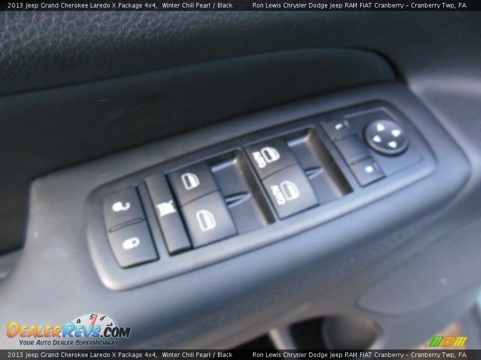 2013 Jeep Grand Cherokee Laredo X Package 4x4 Winter Chill Pearl / Black Photo #15
