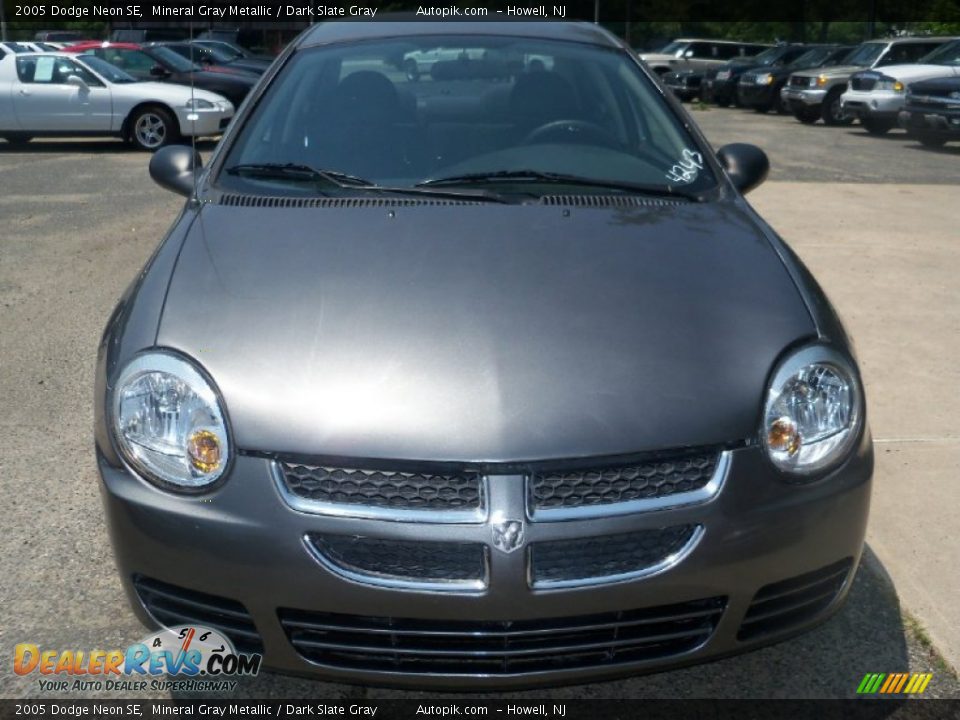 2005 Dodge Neon SE Mineral Gray Metallic / Dark Slate Gray Photo #1