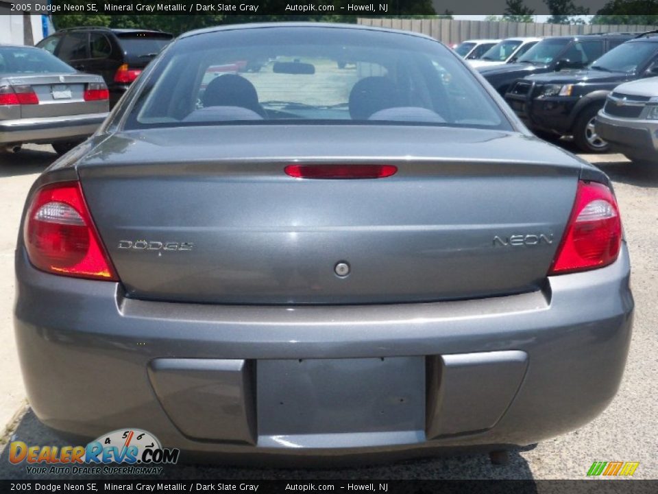2005 Dodge Neon SE Mineral Gray Metallic / Dark Slate Gray Photo #5