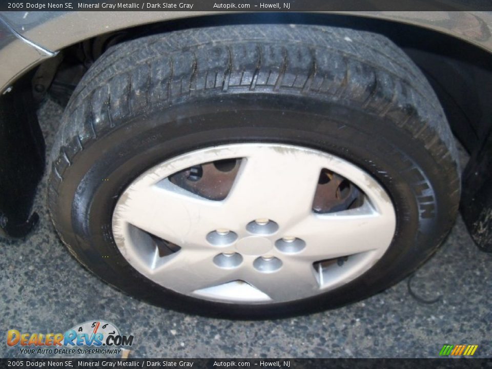 2005 Dodge Neon SE Mineral Gray Metallic / Dark Slate Gray Photo #12