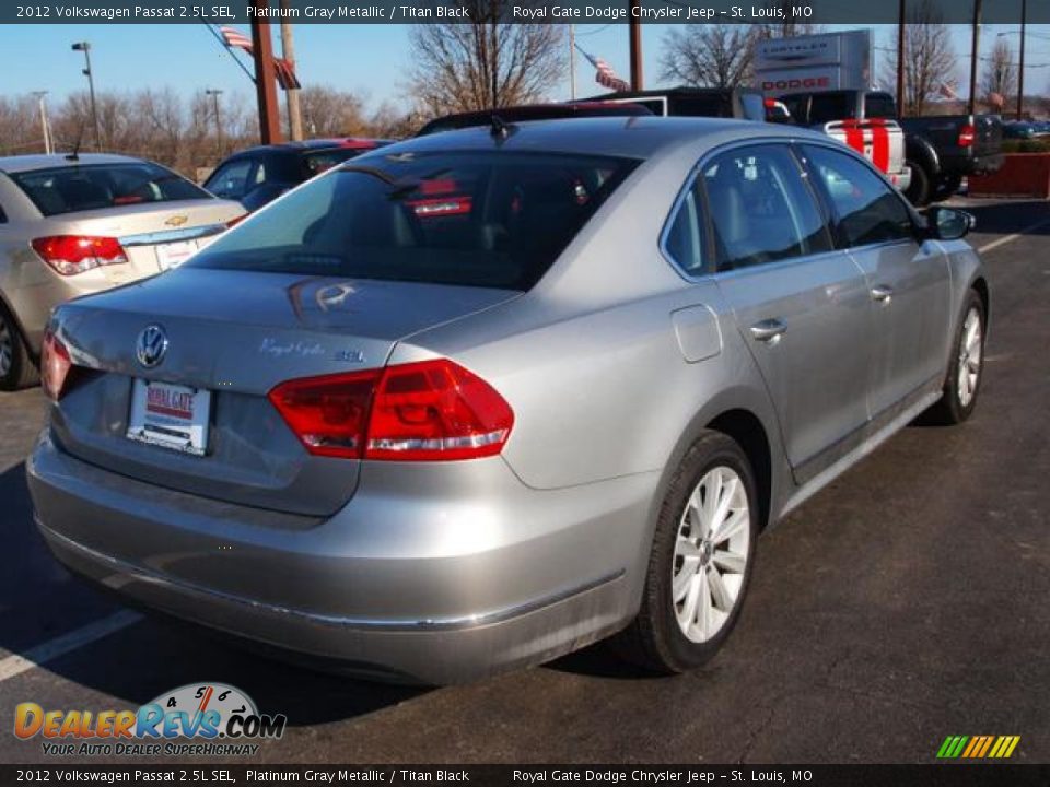 2012 Volkswagen Passat 2.5L SEL Platinum Gray Metallic / Titan Black Photo #3