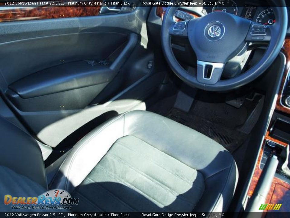 2012 Volkswagen Passat 2.5L SEL Platinum Gray Metallic / Titan Black Photo #11
