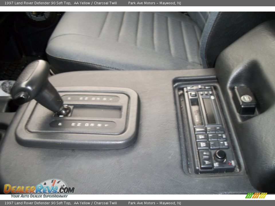 Controls of 1997 Land Rover Defender 90 Soft Top Photo #14