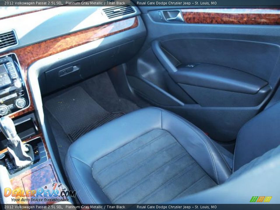 2012 Volkswagen Passat 2.5L SEL Platinum Gray Metallic / Titan Black Photo #13