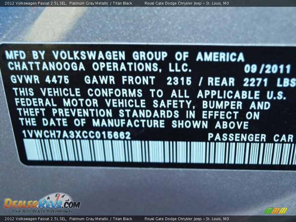 2012 Volkswagen Passat 2.5L SEL Platinum Gray Metallic / Titan Black Photo #17