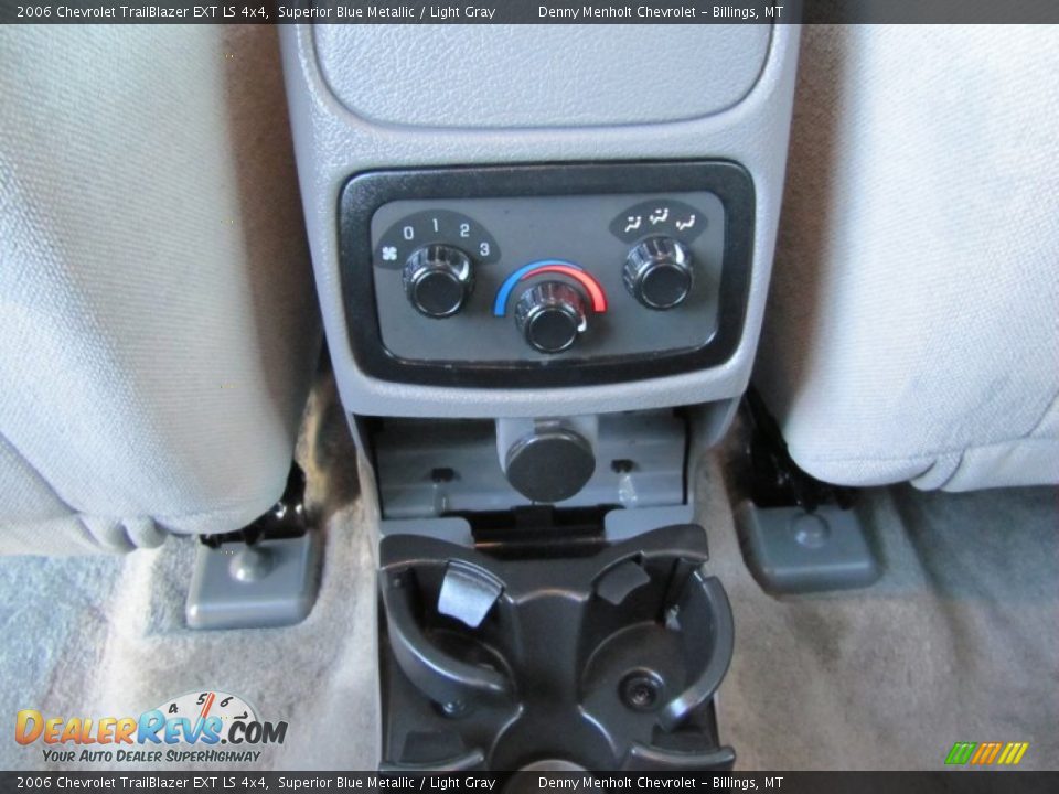 2006 Chevrolet TrailBlazer EXT LS 4x4 Superior Blue Metallic / Light Gray Photo #11