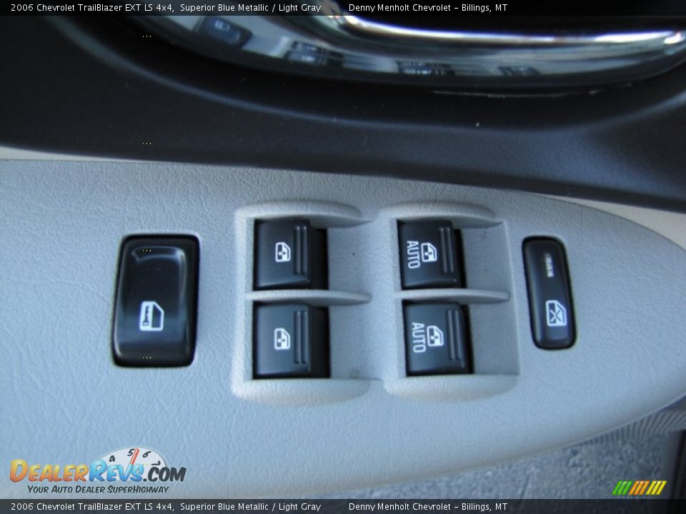 2006 Chevrolet TrailBlazer EXT LS 4x4 Superior Blue Metallic / Light Gray Photo #15