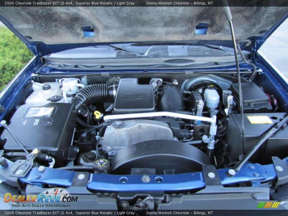 2006 Chevrolet TrailBlazer EXT LS 4x4 Superior Blue Metallic / Light Gray Photo #24