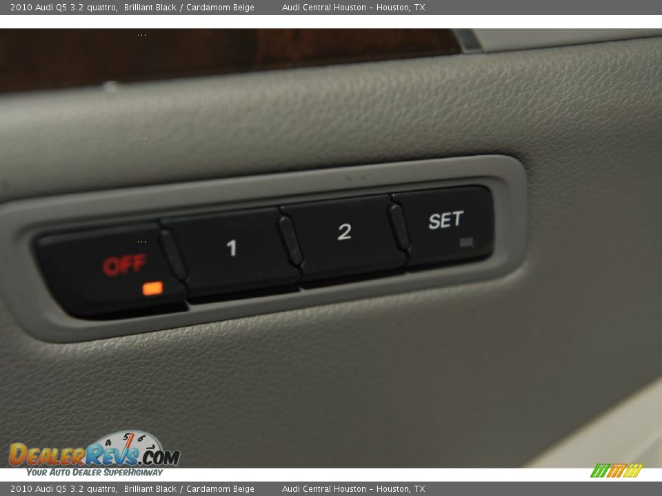 2010 Audi Q5 3.2 quattro Brilliant Black / Cardamom Beige Photo #13