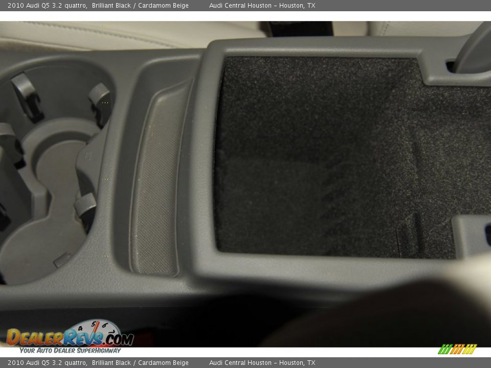 2010 Audi Q5 3.2 quattro Brilliant Black / Cardamom Beige Photo #18