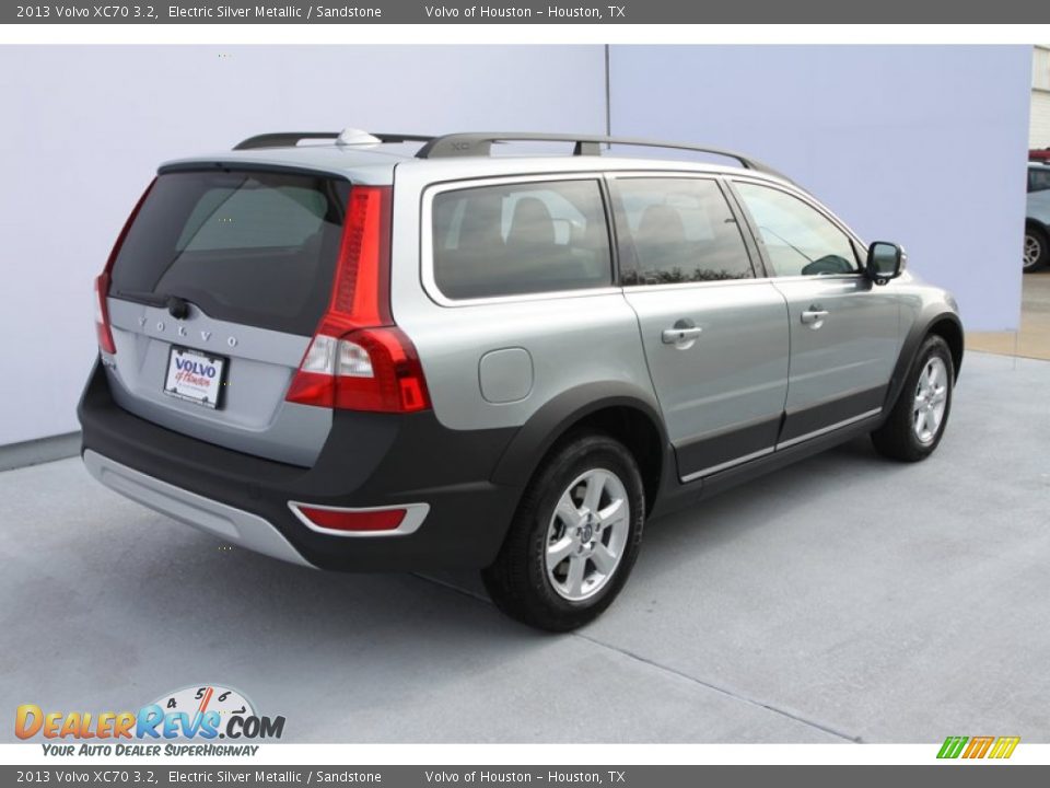 2013 Volvo XC70 3.2 Electric Silver Metallic / Sandstone Photo #6