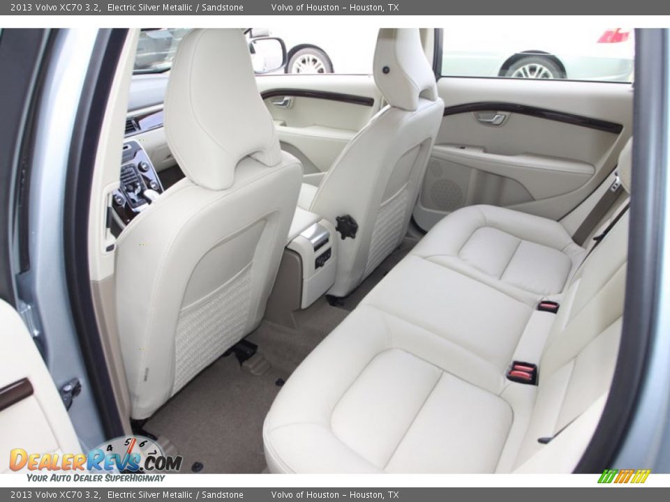 Rear Seat of 2013 Volvo XC70 3.2 Photo #14