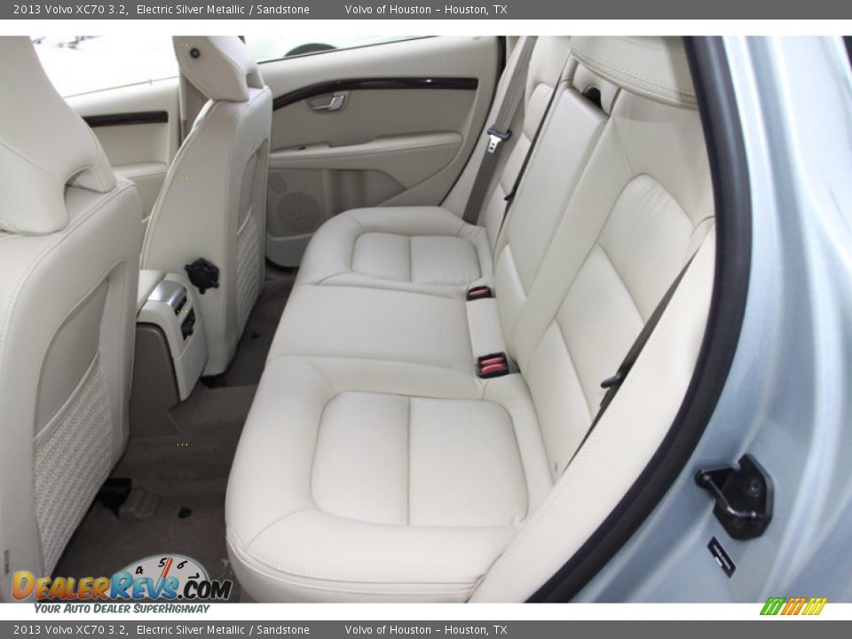 Rear Seat of 2013 Volvo XC70 3.2 Photo #15