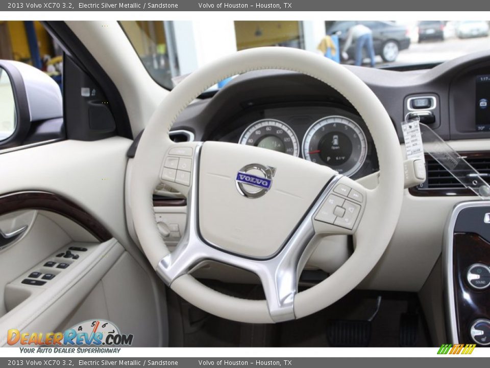2013 Volvo XC70 3.2 Steering Wheel Photo #18