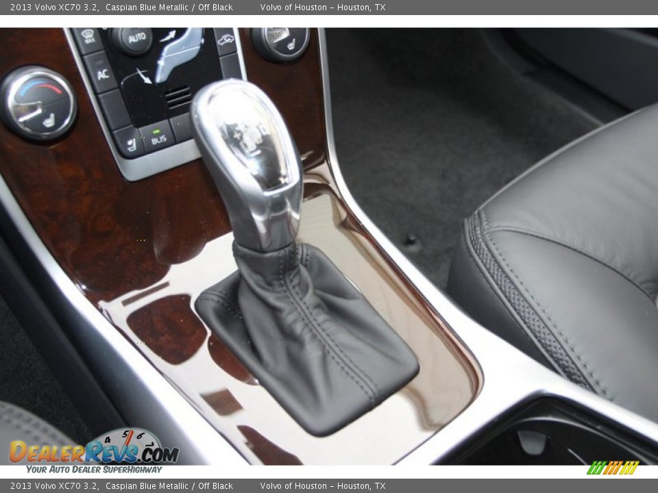 2013 Volvo XC70 3.2 Shifter Photo #22