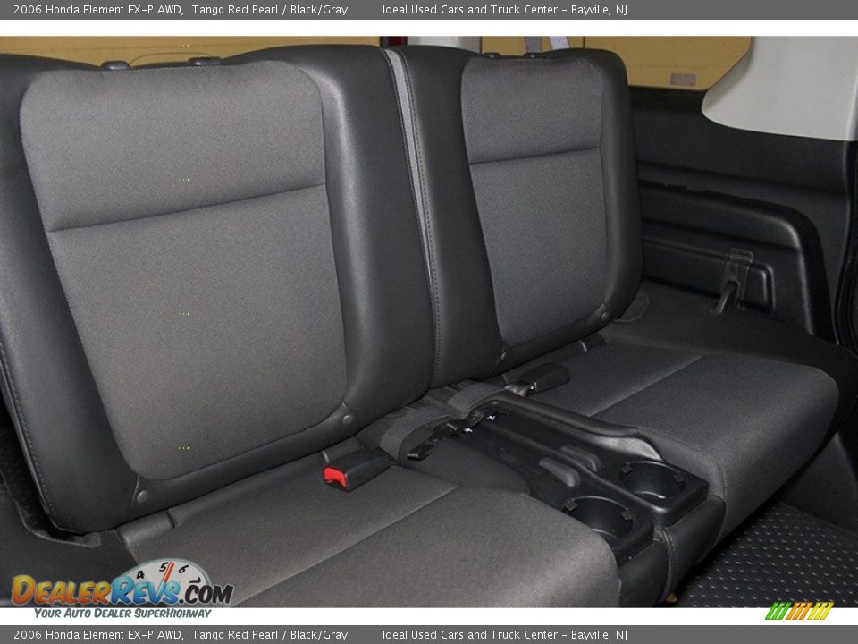 2006 Honda Element EX-P AWD Tango Red Pearl / Black/Gray Photo #7