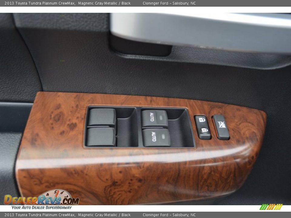 Controls of 2013 Toyota Tundra Platinum CrewMax Photo #9