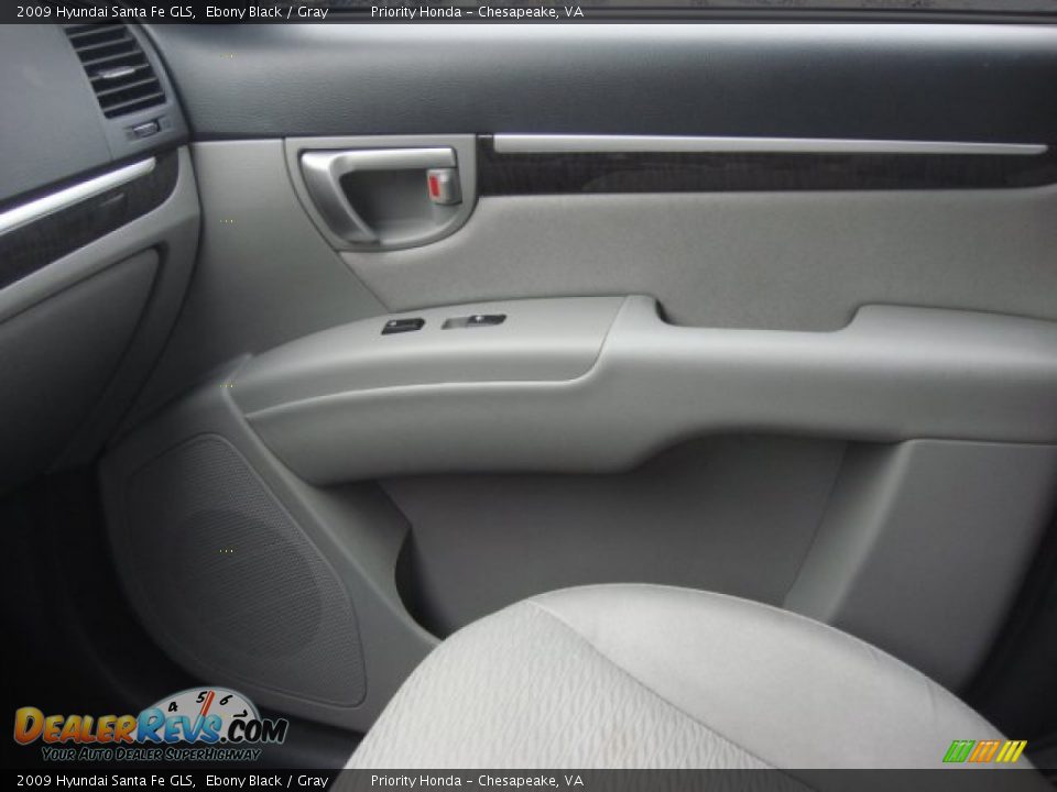 2009 Hyundai Santa Fe GLS Ebony Black / Gray Photo #18