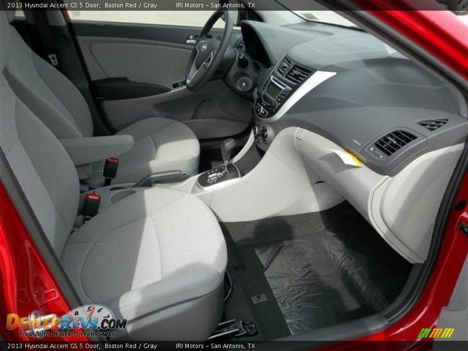 2013 Hyundai Accent GS 5 Door Boston Red / Gray Photo #6