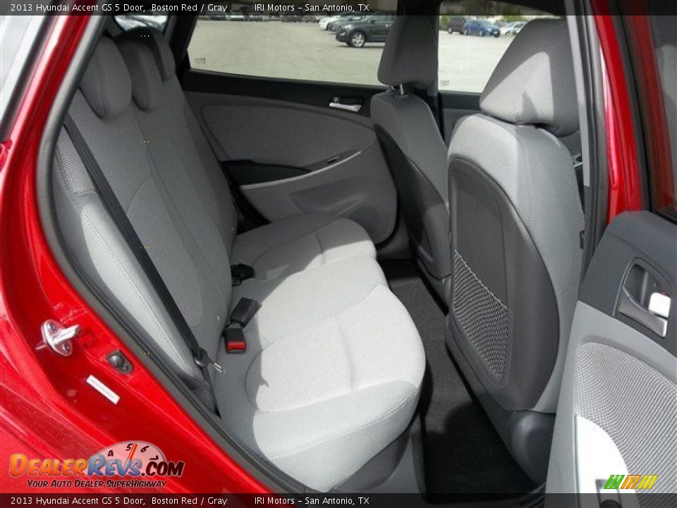 2013 Hyundai Accent GS 5 Door Boston Red / Gray Photo #7