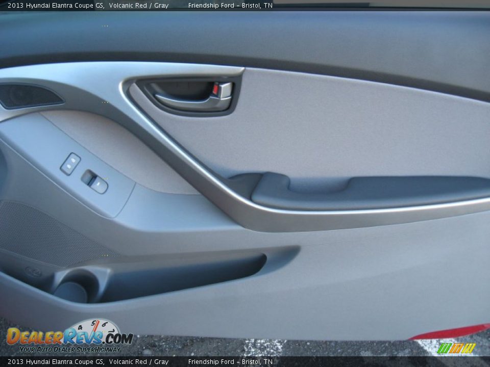 2013 Hyundai Elantra Coupe GS Volcanic Red / Gray Photo #20