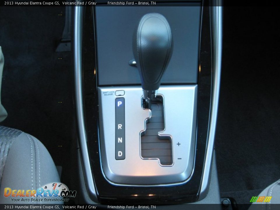 2013 Hyundai Elantra Coupe GS Volcanic Red / Gray Photo #25