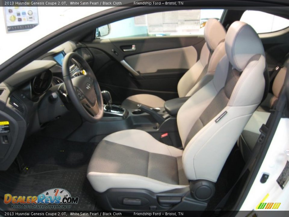 2013 Hyundai Genesis Coupe 2.0T White Satin Pearl / Black Cloth Photo #9