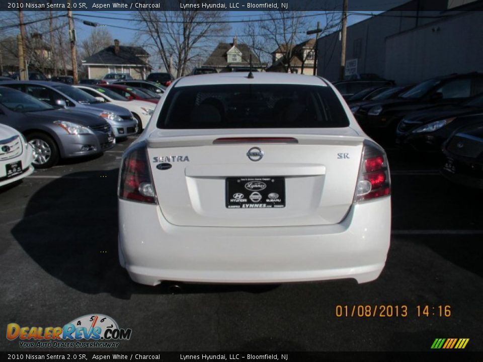 2010 Nissan Sentra 2.0 SR Aspen White / Charcoal Photo #4