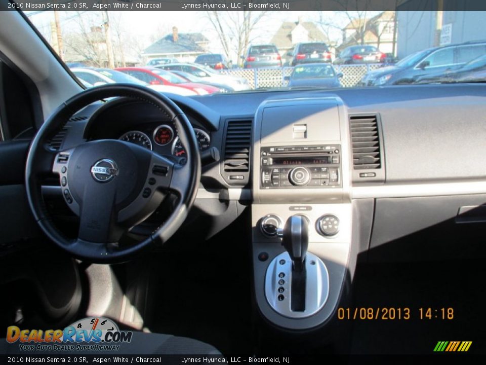 2010 Nissan Sentra 2.0 SR Aspen White / Charcoal Photo #13