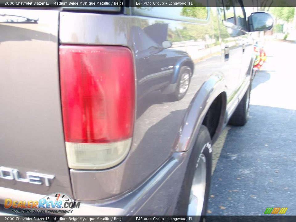 2000 Chevrolet Blazer LS Medium Beige Mystique Metallic / Beige Photo #7