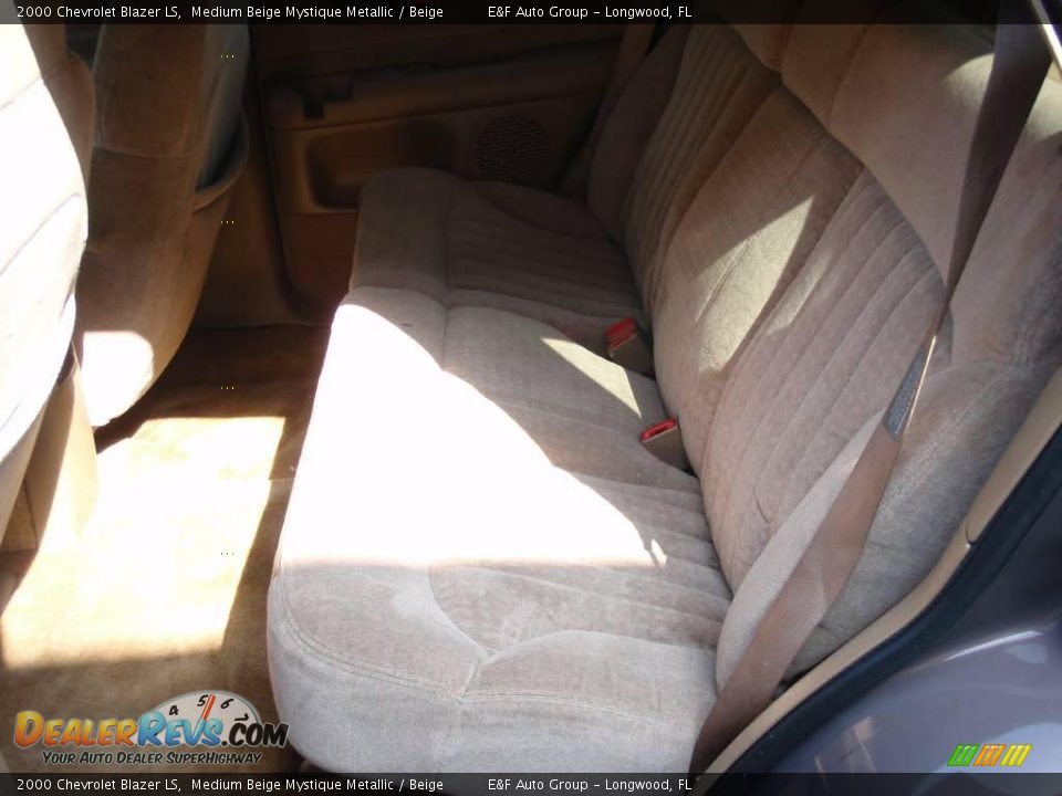 2000 Chevrolet Blazer LS Medium Beige Mystique Metallic / Beige Photo #17