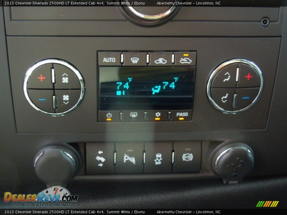 Controls of 2013 Chevrolet Silverado 2500HD LT Extended Cab 4x4 Photo #14