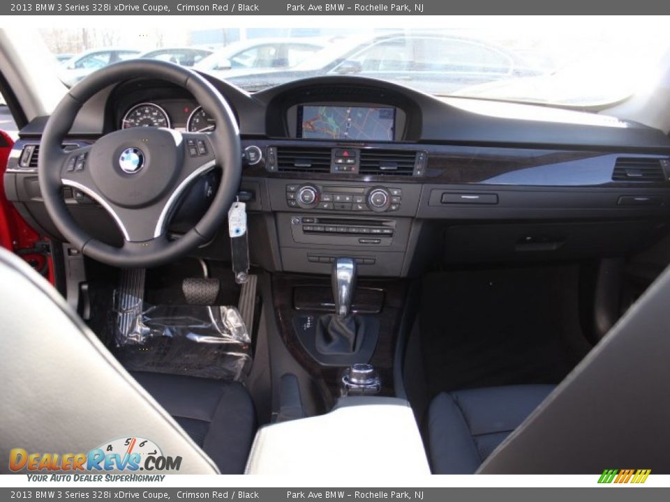 Dashboard of 2013 BMW 3 Series 328i xDrive Coupe Photo #13