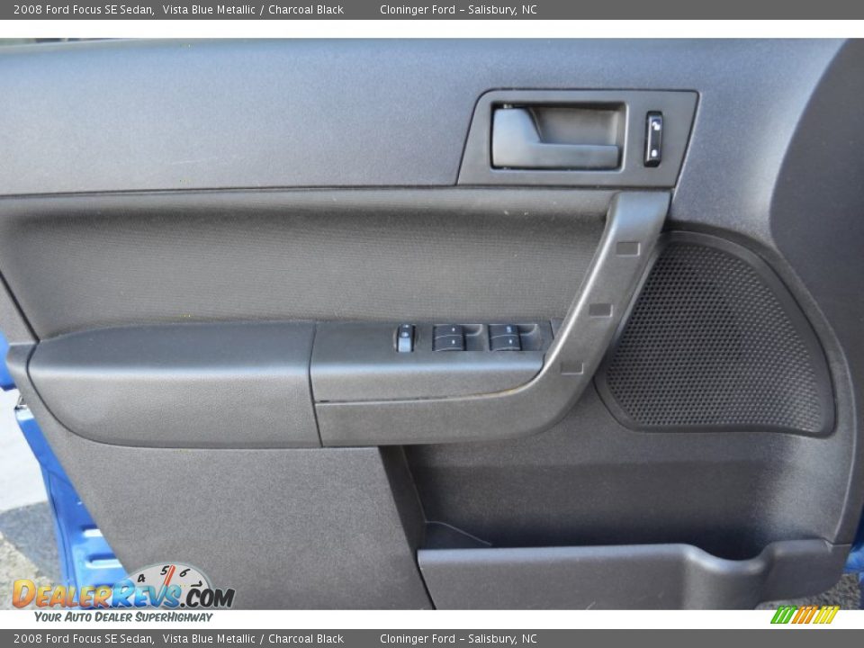 2008 Ford Focus SE Sedan Vista Blue Metallic / Charcoal Black Photo #8