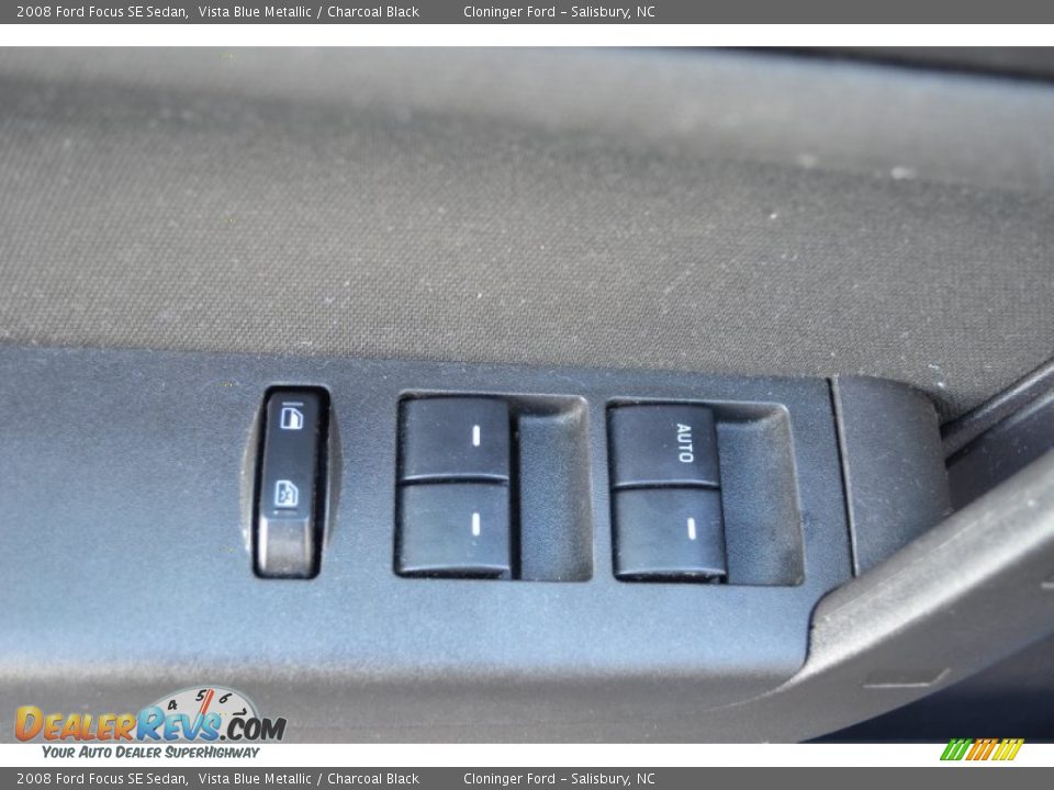 2008 Ford Focus SE Sedan Vista Blue Metallic / Charcoal Black Photo #9