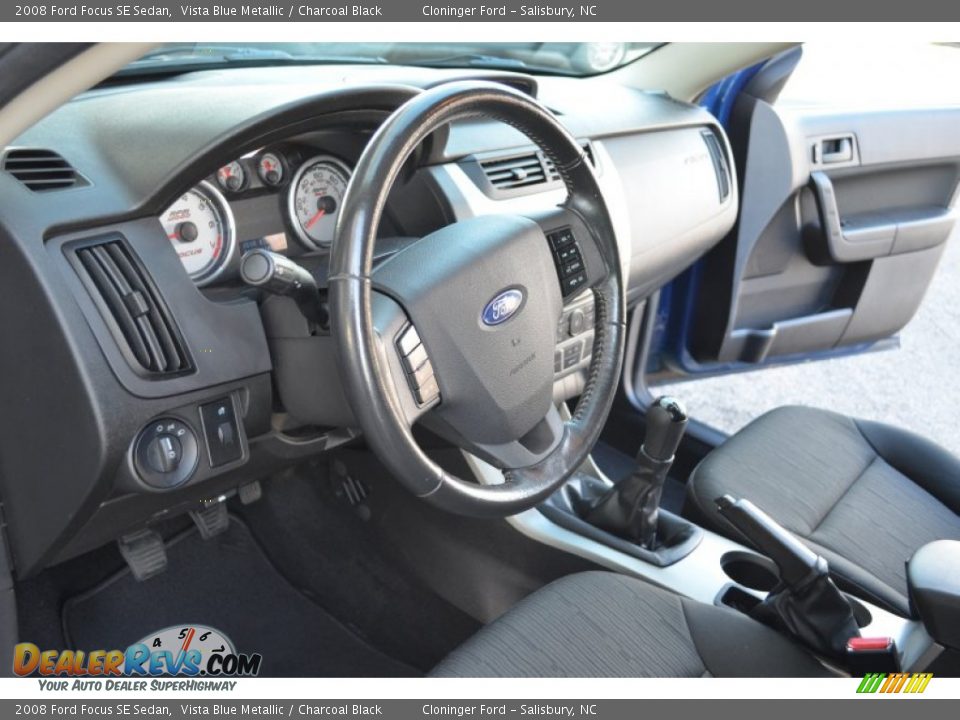 2008 Ford Focus SE Sedan Vista Blue Metallic / Charcoal Black Photo #11