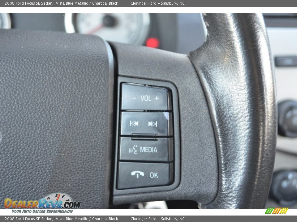 2008 Ford Focus SE Sedan Vista Blue Metallic / Charcoal Black Photo #25