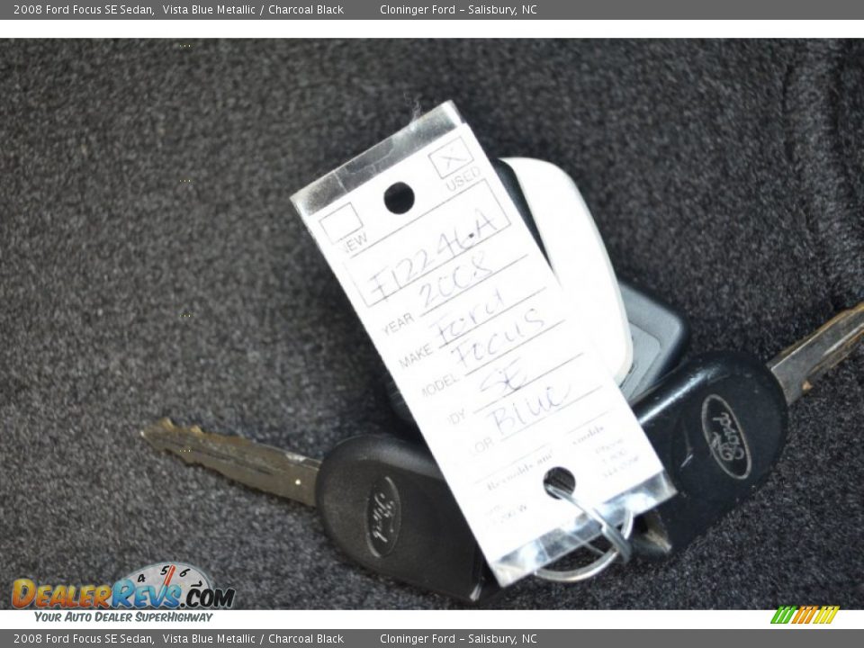 2008 Ford Focus SE Sedan Vista Blue Metallic / Charcoal Black Photo #31