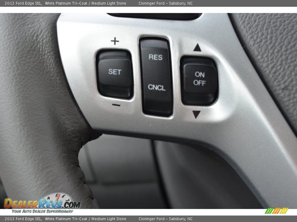2013 Ford Edge SEL White Platinum Tri-Coat / Medium Light Stone Photo #32