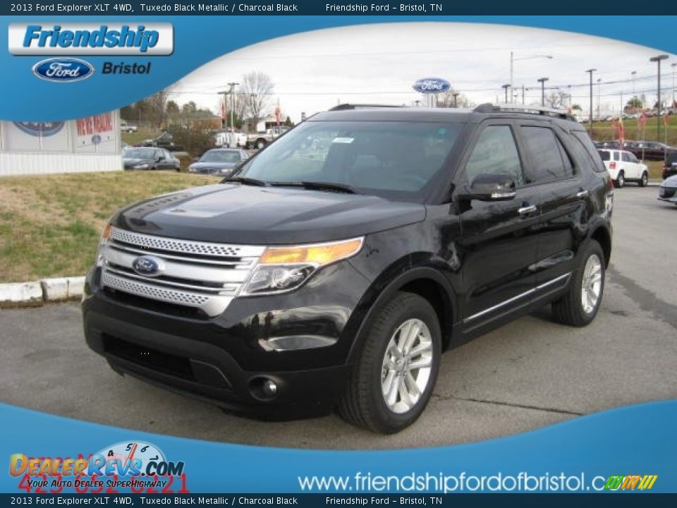 2013 Ford Explorer XLT 4WD Tuxedo Black Metallic / Charcoal Black Photo #3
