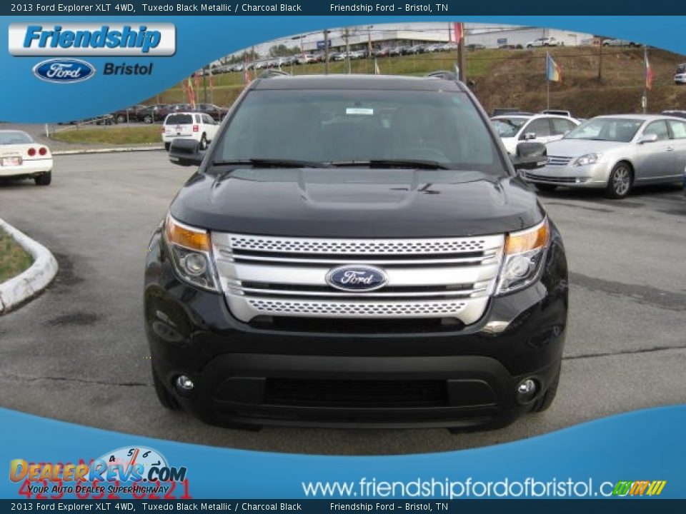 2013 Ford Explorer XLT 4WD Tuxedo Black Metallic / Charcoal Black Photo #4